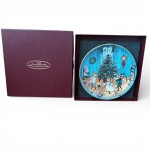 Anna Perenna “Christmas Joy” P Buckley Moss - Porcelain Plate - Germany #3941